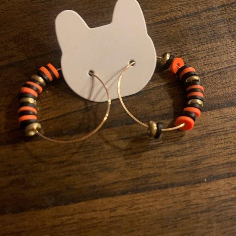 Handcrafted Halloween Bracelet & Hoop Earrings by Kat - Picture 4 of 4